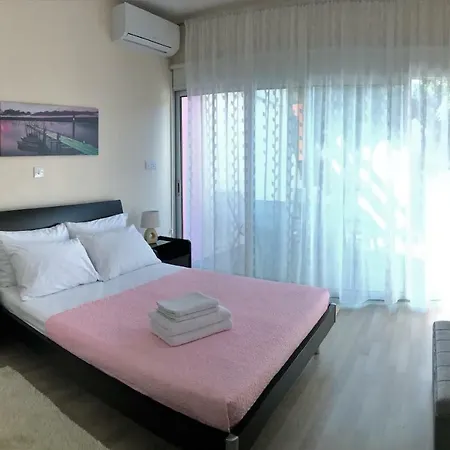 Appartement Zavos Colours Boutique New Cozy 1bdr Limasol