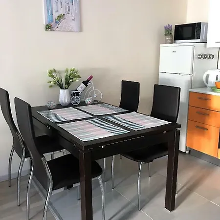 Zavos Colours Boutique New Cozy 1bdr Apartment *